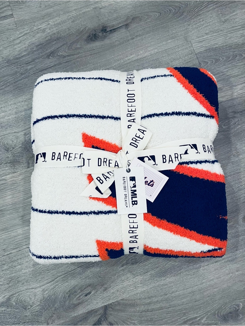 ⚾️ Barefoot Dreams Mets Baseball blanket⚾️